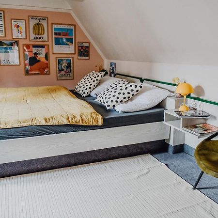 Sleepart Room For 3 เซลเลอ ภายนอก รูปภาพ